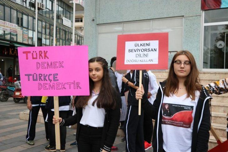 Lise Öğrencilerinden Türkçe Tabela Kullanan Esnafa Teşekkür Belgesi G2