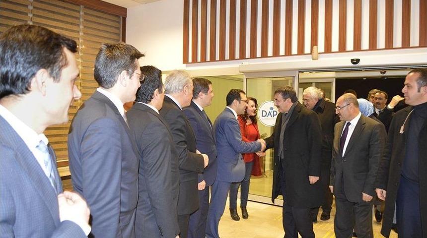 Yılmaz: &ldquo;dap, B&ouml;lge Ve &Uuml;lke Kalkınması İ&ccedil;in &Ouml;nemli&rdquo;