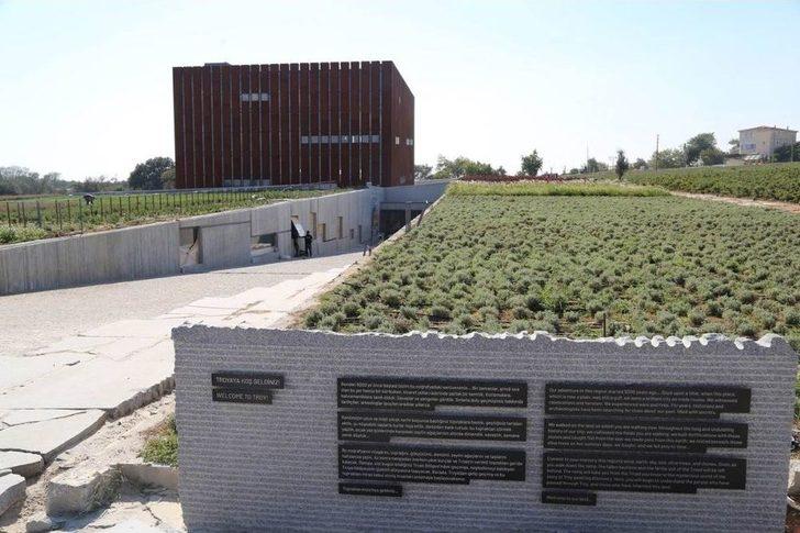 Vali Tavlı’dan Troya Müzesinde İnceleme G3