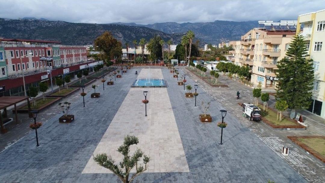 Demre&rsquo;de &rsquo;noel Baba Heykeli&rsquo; Yer Değiştiriyor