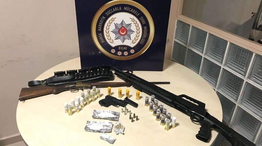 Bursa’da Uyuşturucu Operasyonu: 4 Gözaltı