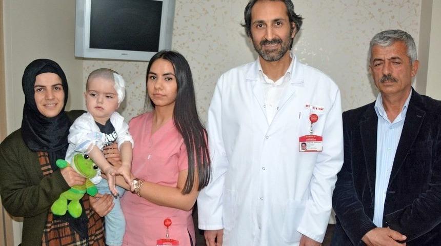 15 Aylık Cavit Bebek Sağlığına Kavuştu