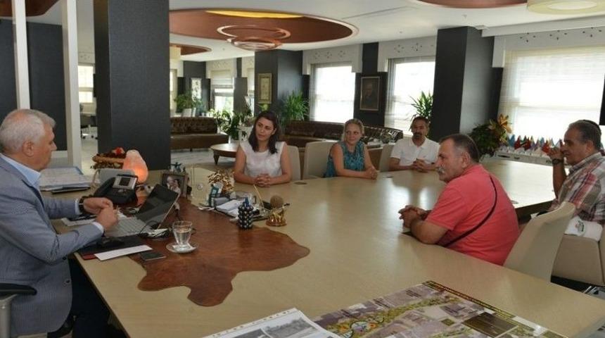 Bursa Kanser Derneği&rsquo;nden Bozbey&rsquo;e Teşekk&uuml;r Plaketi