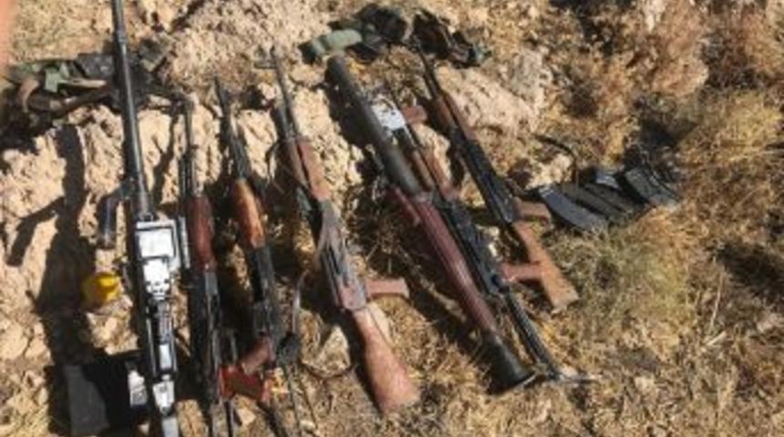 Hakkari&rsquo;de 5 Ter&ouml;rist Etkisiz Hale Getirildi, Şırnak&rsquo;ta 5 Ter&ouml;rist Teslim Oldu