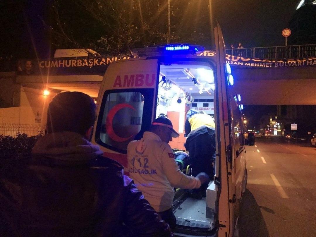 Alkoll&uuml; S&uuml;r&uuml;c&uuml; Direksiyon Hakimiyetini Kaybedince Ağaca Saplandı