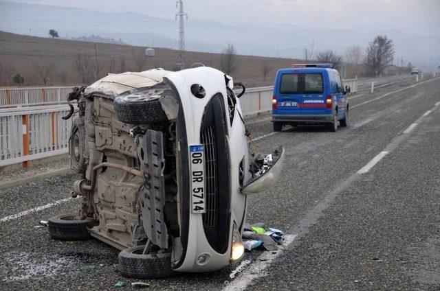 Kastamonu’da Takla Atan Otomobilin Sürücüsü Yaralandı