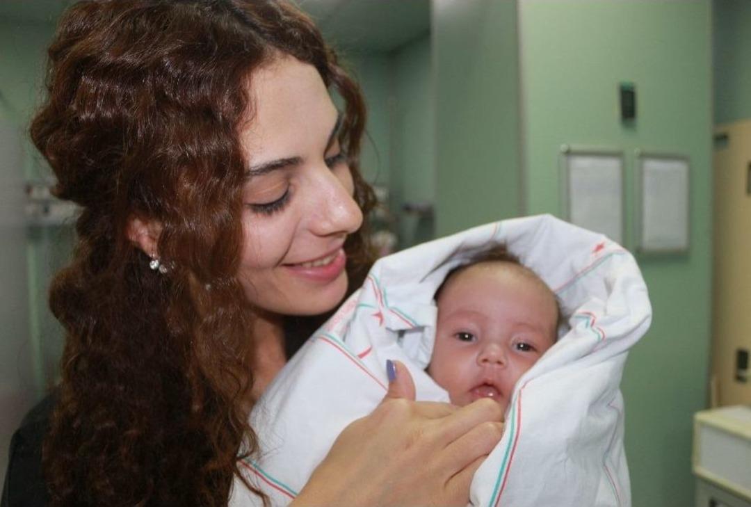 Bebeğini S&uuml;s Havuzunda Boğmaya &Ccedil;alıştı