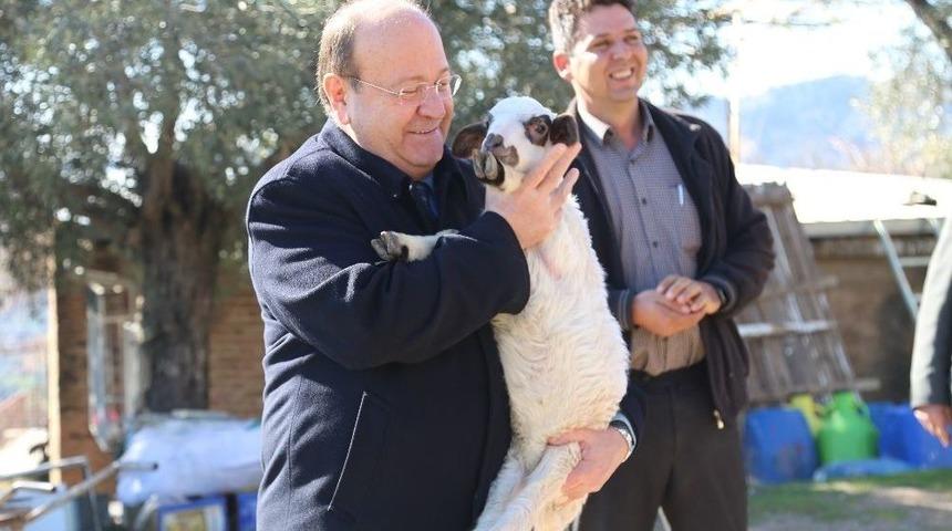 Başkan &Ouml;zakcan, Horozk&ouml;y Mahallesini Ziyaret Etti