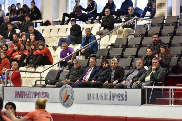 Muratpaşa Belediyespor Galibiyet Serisine Devam Ediyor