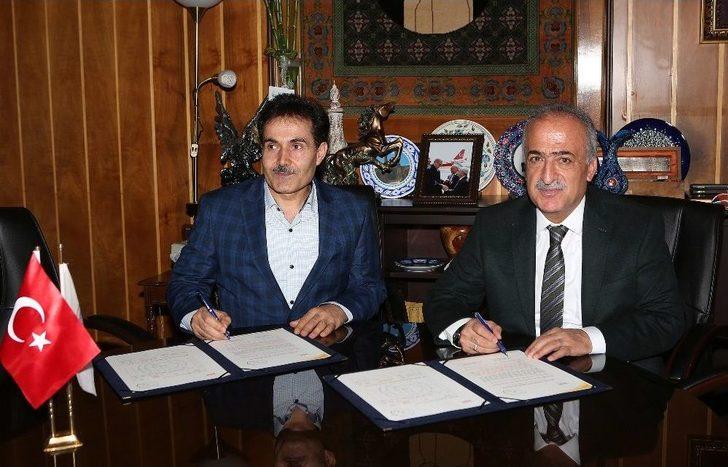 Bonab Üniversitesi Rektörü Karim Abbassian’dan Rektör Çomaklı’ya İade-i Ziyaret G2