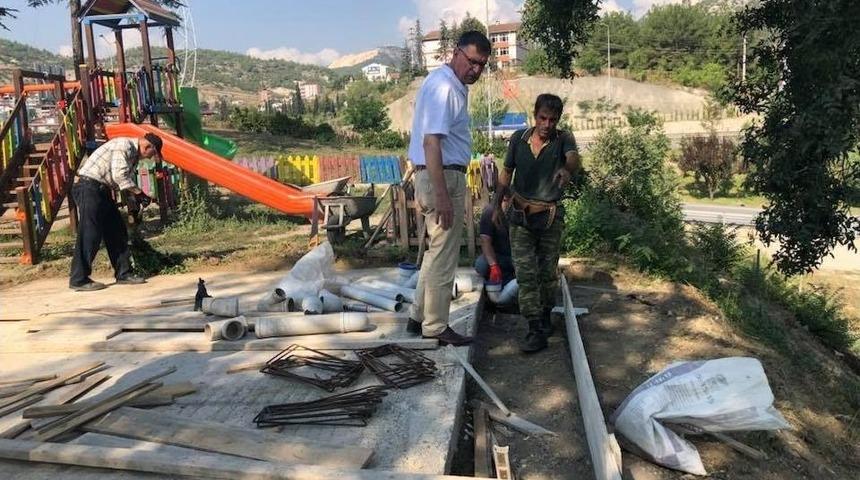 Şehit Ömer Halisdemir Parkına Mescit Ve Tuvalet Yapılıyor