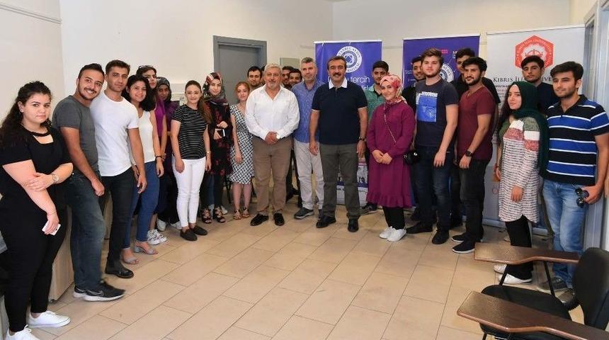 Başkan Çetin’den Üniversite Öğrencilerine Tercih Desteği