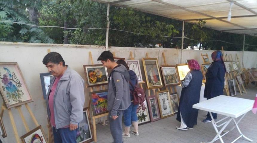 "&uuml;reten Hanımlar Pazarı" B&uuml;y&uuml;k İlgi G&ouml;rd&uuml;