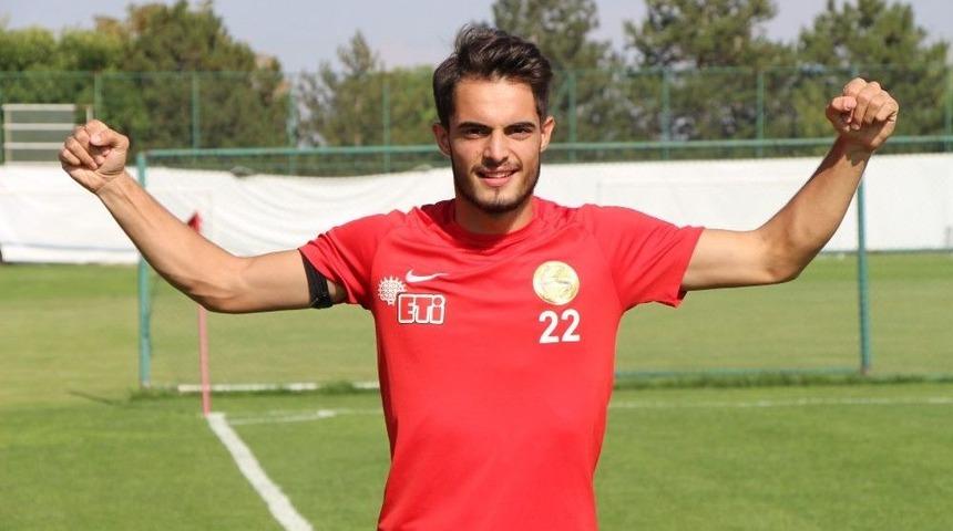 (&ouml;zel Haber) Eskişehirspor&rsquo;un Gen&ccedil; Yıldızı Yeni Sezona Hazır