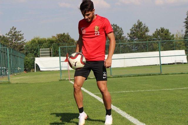 (özel Haber) Eskişehirspor’un Genç Yıldızı Yeni Sezona Hazır