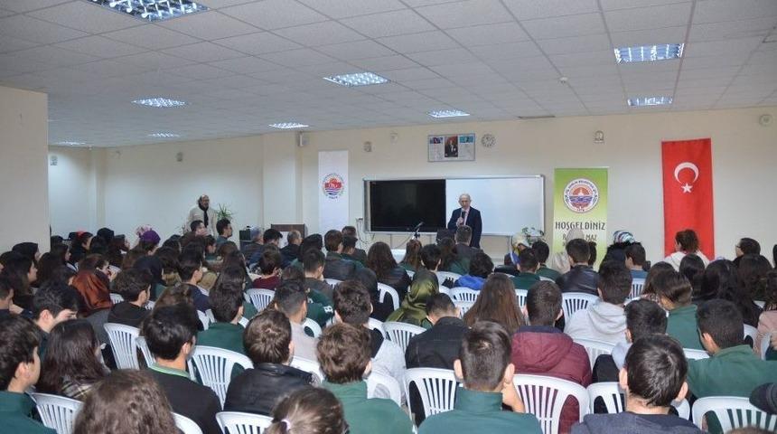 Şimşirgil&rsquo;den Gen&ccedil;lerle Tarih Sohbetleri