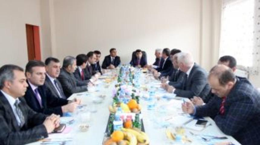 Özalp İlçesinde Eğitim Değerlendirme Toplantısı