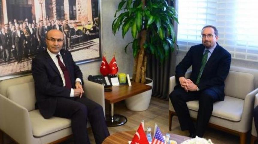 B&uuml;y&uuml;kel&ccedil;i Bass, Veda Turunda