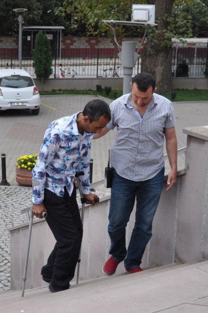 Polise Sopalı Saldırı: 10 Gözaltı G5