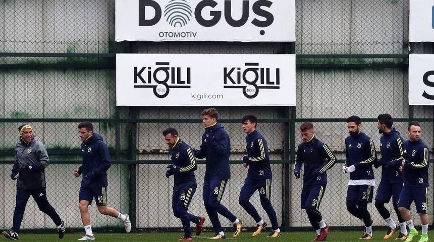 Fenerbah&ccedil;e, Trabzonspor Ma&ccedil;ı Hazırlıklarına Başladı