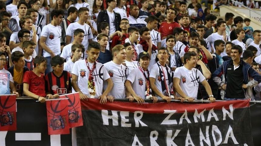 Taraftara 3&rsquo;l&uuml; Paket S&uuml;rprizi