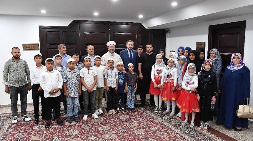 Diyanet İşleri Başkanı Erbaş: &ldquo;islam&rsquo;ın En &Ccedil;ok &Ouml;nem Verdiği Şey, G&uuml;zel Ahlaklı İnsan Olmaktır&rdquo;