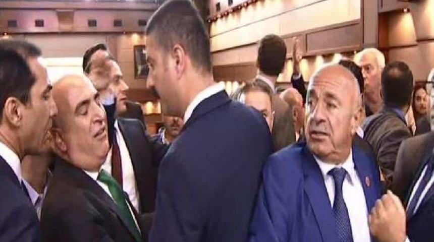 İbb Meclisi'nde Seçim Öncesi Gerginlik