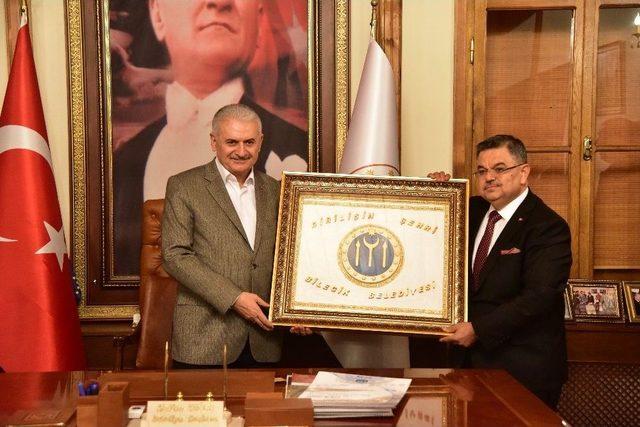 Başbakan Binali Yıldırım’dan Bilecik Belediyesi Ziyaret