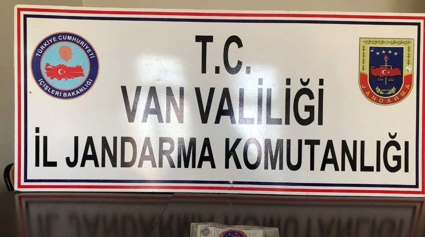 Cebindeki Uyuşturucuyla Seyahat Eden Yolcu Yakalandı