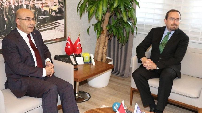 B&uuml;y&uuml;kel&ccedil;i Bass&rsquo;tan Vali Demirtaş&rsquo;a Veda Ziyareti