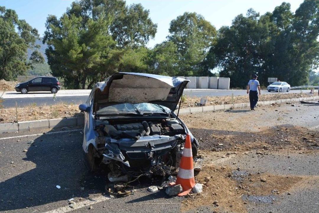 Muğla&rsquo;da Trafik Kontrol&uuml; Yapan Polise Otomobil &Ccedil;arptı