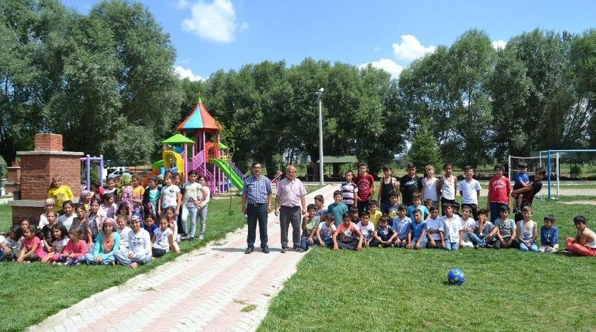 Yaz Kur&rsquo;an Kursu &Ouml;ğrencilerinde Piknik Heyecanı