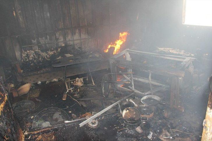 Anız Yangını Hurdacıyı Evsiz Bıraktı G5