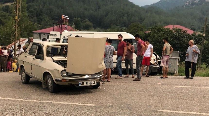 Andırın’da Trafik Kazası: 3 Yaralı