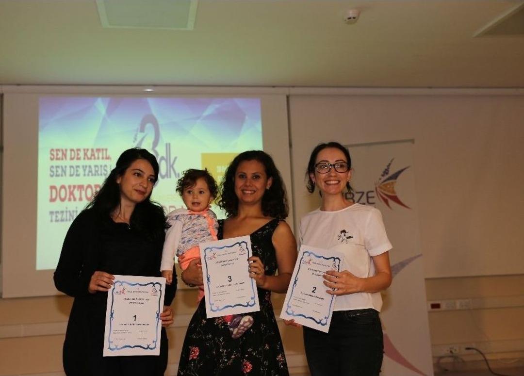 Tezlerini Teknik Terimlerle Değil G&uuml;nl&uuml;k Dil İle Anlattılar