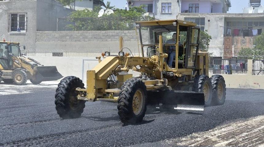 B&uuml;y&uuml;kşehir Belediyesi, Yol Yapım &Ccedil;alışmalarını S&uuml;rd&uuml;r&uuml;yor