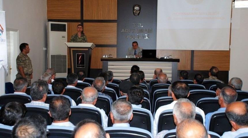 Vali Kalkancı, K&ouml;y Muhtarlarıyla Bir Araya Geldi