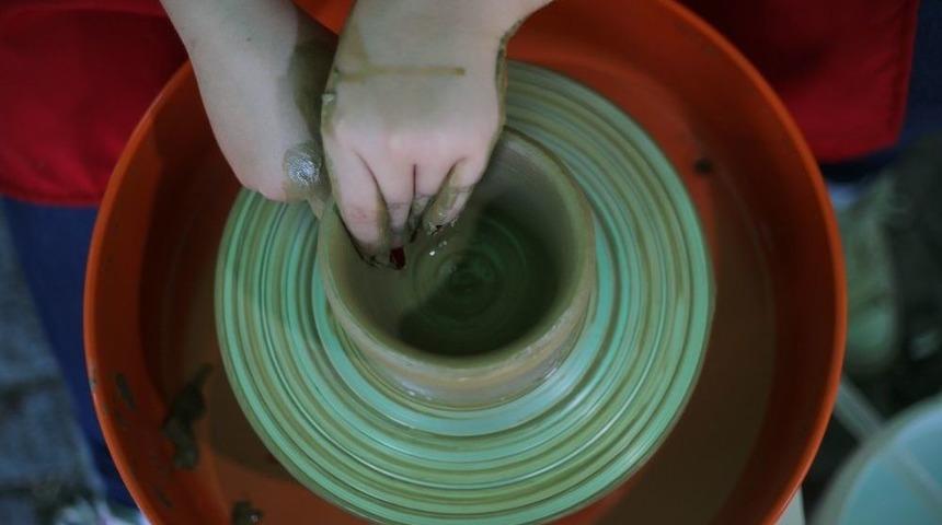 Toprak Odunpazarı&rsquo;nda Sanata D&ouml;n&uuml;ş&uuml;yor