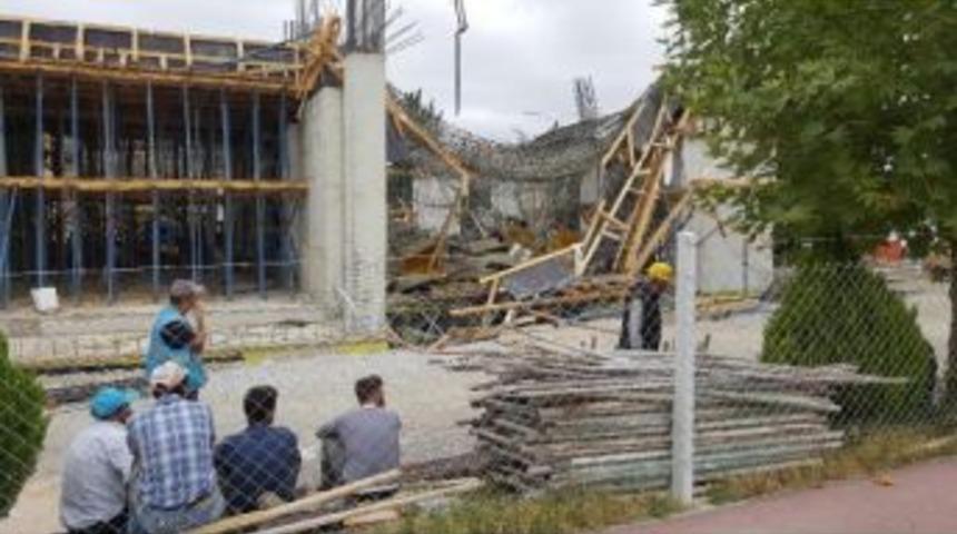 &Ccedil;orum'da G&ouml;&ccedil;&uuml;k: 6 Iş&ccedil;i Yaralandı