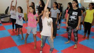 Yazın Keyfini Dans Ederek Çıkarıyorlar