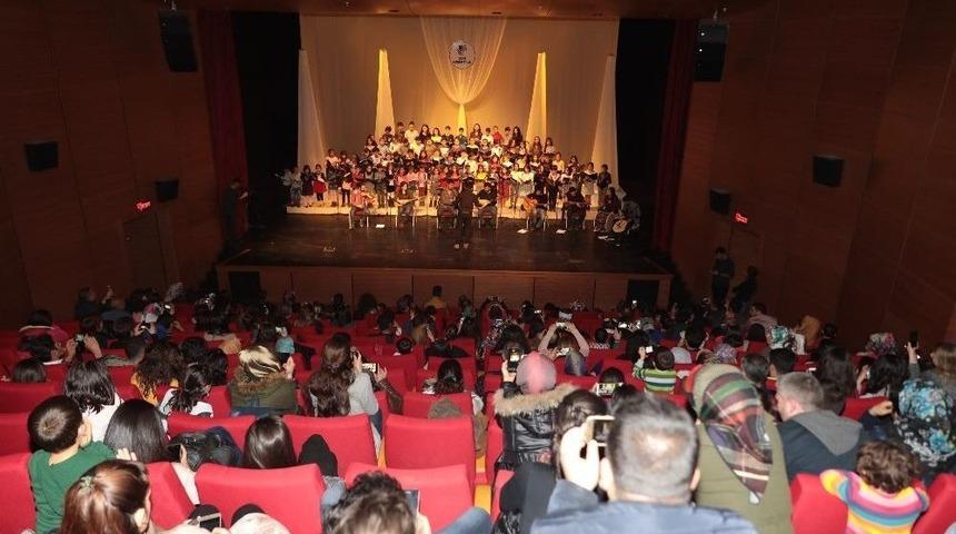Kent Konservatuarı &Ccedil;ocuk Korosu&rsquo;ndan D&ouml;nem Sonu Konseri