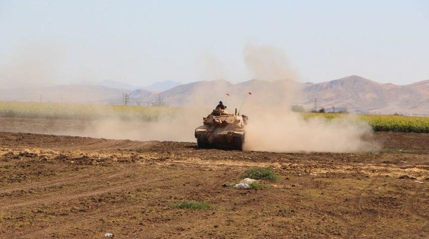 T&uuml;rkiye Ve Irak Askerlerinin Tatbikatı S&uuml;r&uuml;yor