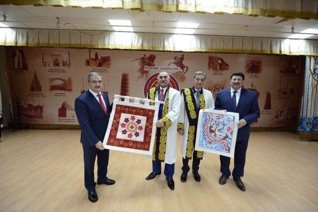 Kırgızistan Türkiye Manas Üniversitesi’nde İlk Ders Rektör Şahin’den