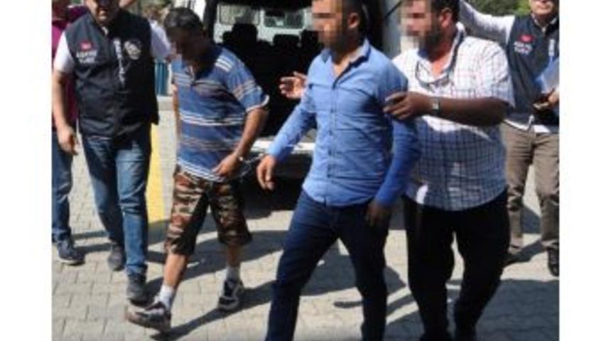 Denizli'de Ka&ccedil;ırdıkları Emeklinin Parasını Gasp Eden 3 Ş&uuml;pheli Tutuklandı