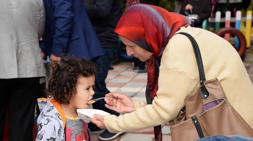 Boz&uuml;y&uuml;k Anaokulu&rsquo;ndan Geleneksel Aşure G&uuml;n&uuml; Etkinliği