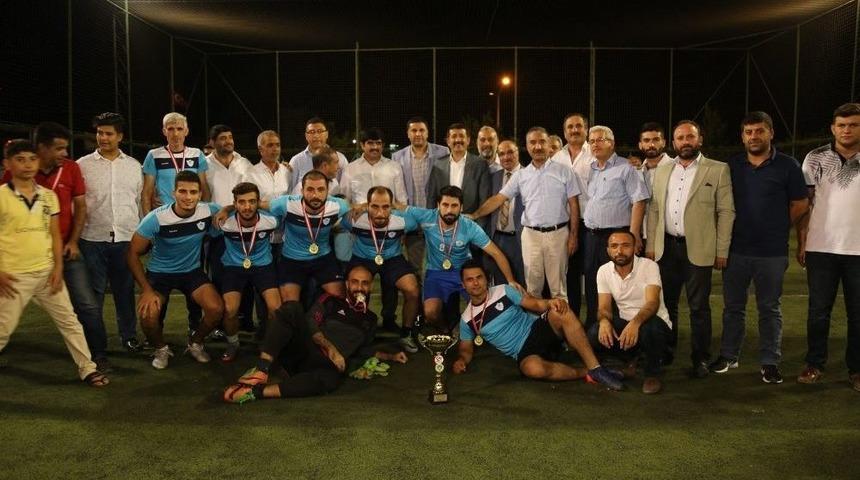 15 Temmuz Futbol Turnuvasının Şampiyonu Eyy&uuml;biye Belediyespor Oldu