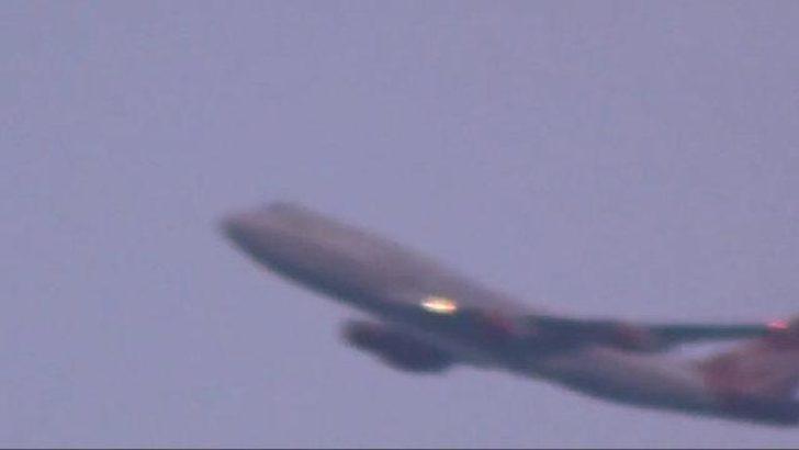 UFO, Elon Musk'un arabasını mı takip ediyor? G4