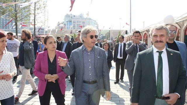 3. Beyoğlu Meraklı Zihinler Bilim Şenliği Başladı