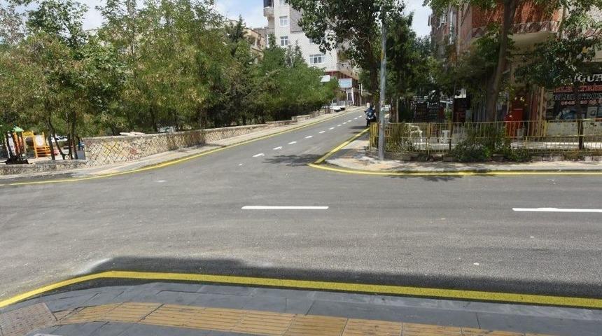 Kayyum Asfaltsız Yol Bırakmayacak