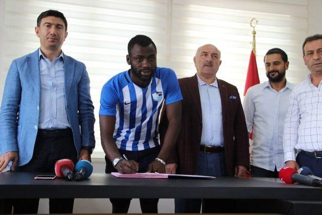 B.b. Erzurumspor’dan Çifte Transfer